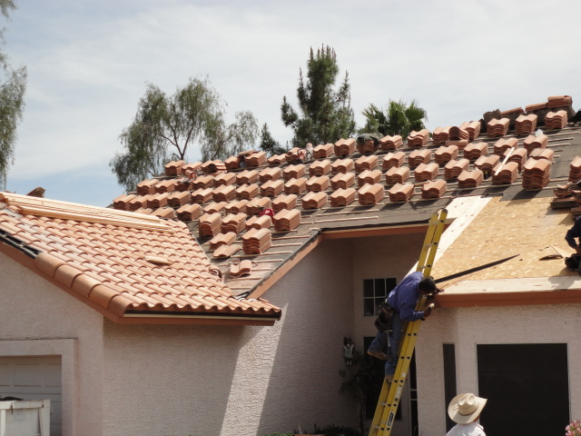 Roofer in Phoenix