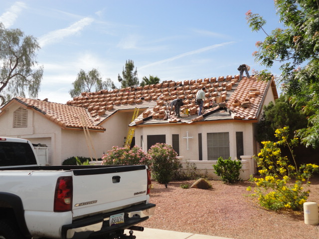 Roofer in Phoenix